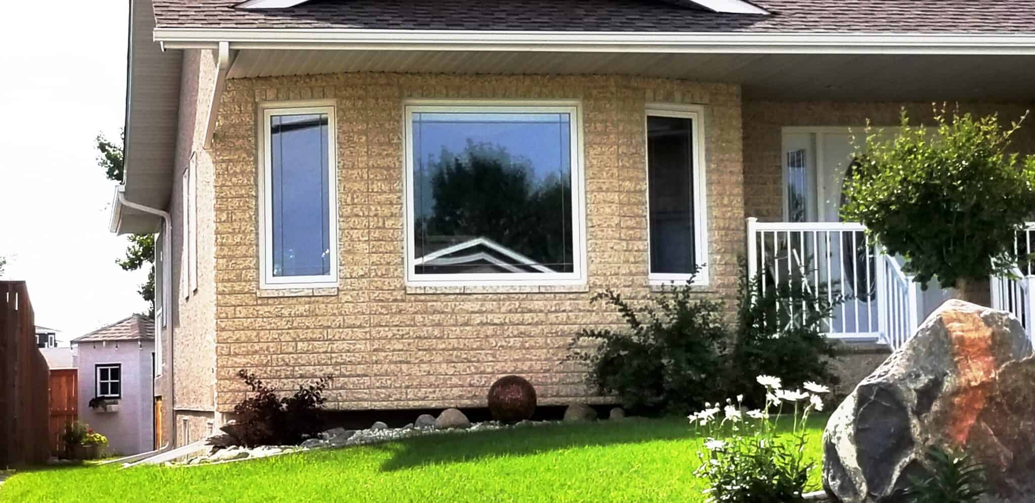 Large Picture Window, Affordable Luxury, Pros and Cons