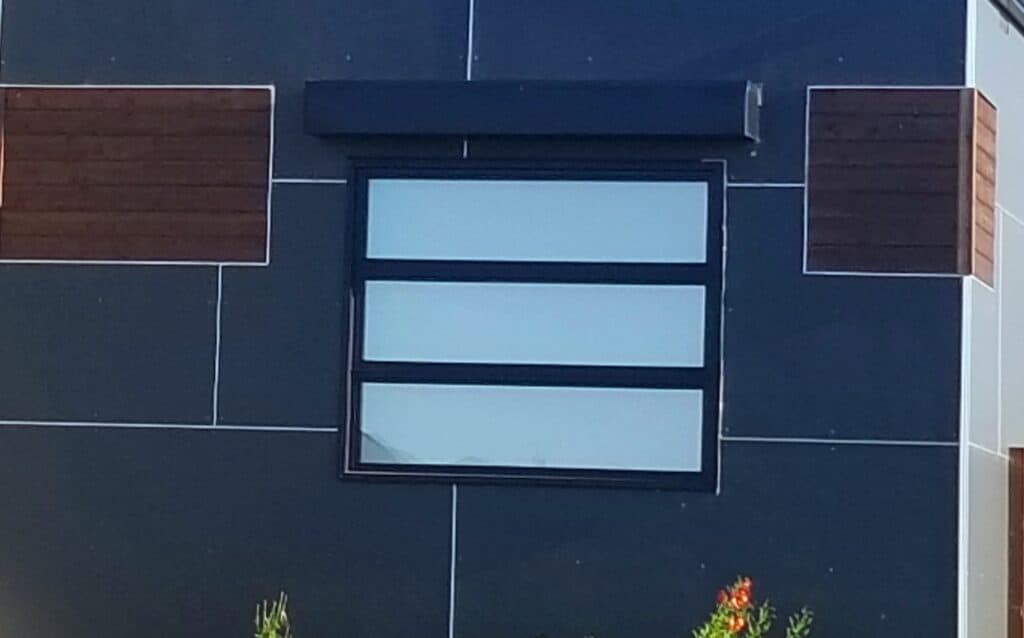 Large Picture Window, Affordable Luxury, Pros and Cons